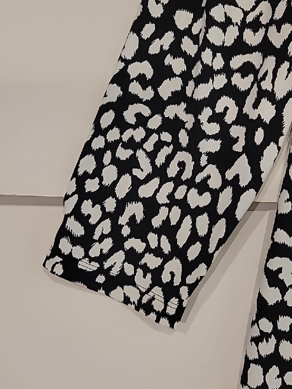 Lands' End Black and WhiteGraphic Tunic Dress - Picture 7 of 12